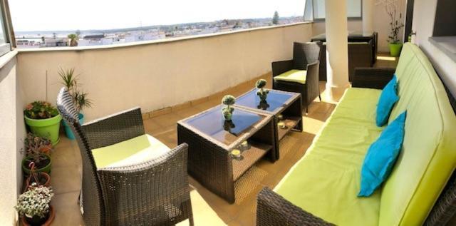 Gatu Premium Atico Parra, Parking, Piscina Comun, Terraza, Wifi , " Preferente Mayores De 25 Anos Y Familias " El Puerto de Santa María Exteriör bild